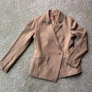 SPANX Tailored Women's Single-Button Blazer Jacket in Camel